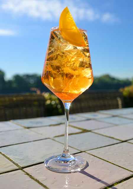How to Make the Perfect Non-Alcoholic Aperol Spritz in Under 2 Minutes